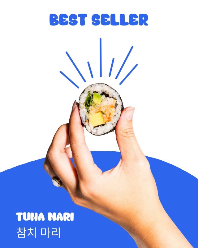 Happy Friday! Savor the perfect bite of tastiness with our Tuna Mari 🌿🍣 This roll packs in tasty tuna, creamy mayo, crisp perilla leaf, sweet corn, and pickled radish, all wrapped up with onions, sesame seeds, seaweed, and rice. A touch of sesame oil ties it all together for that extra umami! 😋✨ Order for pick-up or delivery at MARIFRESH.CA and taste the difference! 

#TunaMari #Marifresh #KimbapVibes #KoreanEats #TastyFlavors #SeafoodLovers #kimbap #vancouverfoodie #vancouvereats #604eats #cohocommisary #koreanfood #koreansnacks #kimbaplover