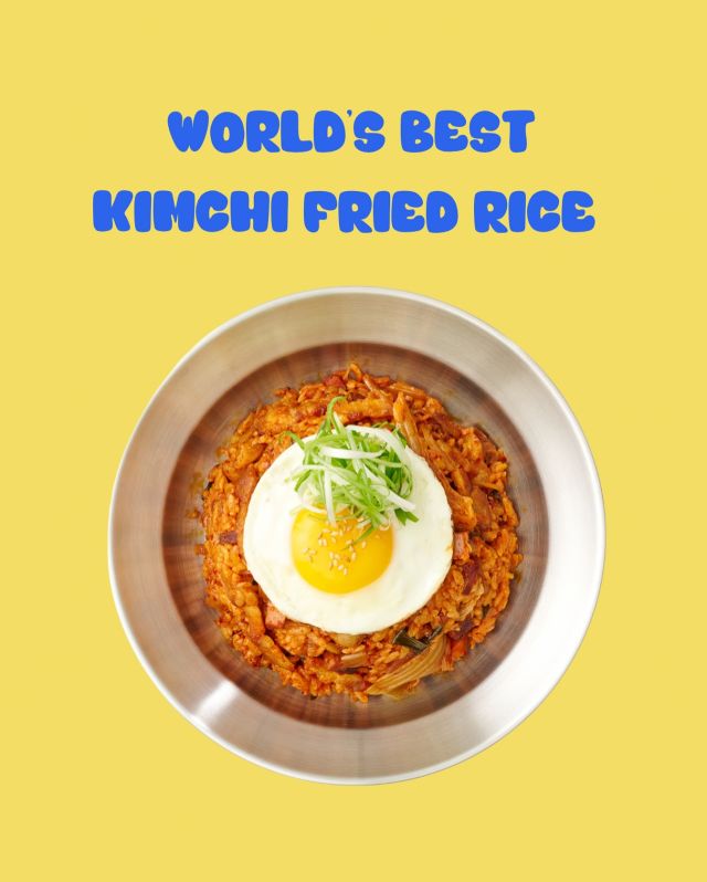 When the craving hits, nothing beats our kimchi fried rice! 🌶️🥬 With delicious bites of pork belly, savory spam, kimchi, and that perfectly fried egg on top 🍳 —finished with sesame and green onion for that extra kick. Ready to dig in?

#KimchiFriedRice #KFoodCravings #koreanfood #koreaneats #vancouverfoodie #vancouvereats #koreanfoodie #vancouvertakeaway #cohocommissary #604eats